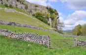 19 KILNSEY CRAG WHARFEDALE YORKSHIRE by Graham Usher